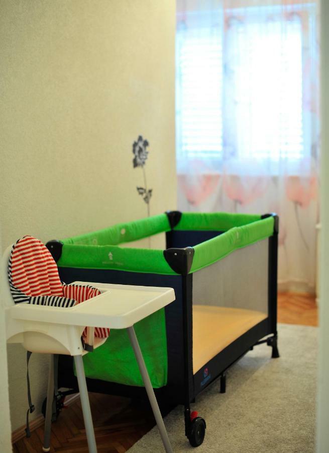 Green Garden Apartment Split Exterior photo